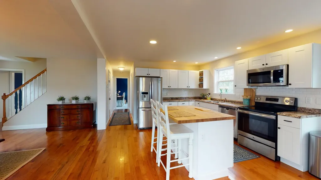 10 Littlefield Street Rockland ME 04841