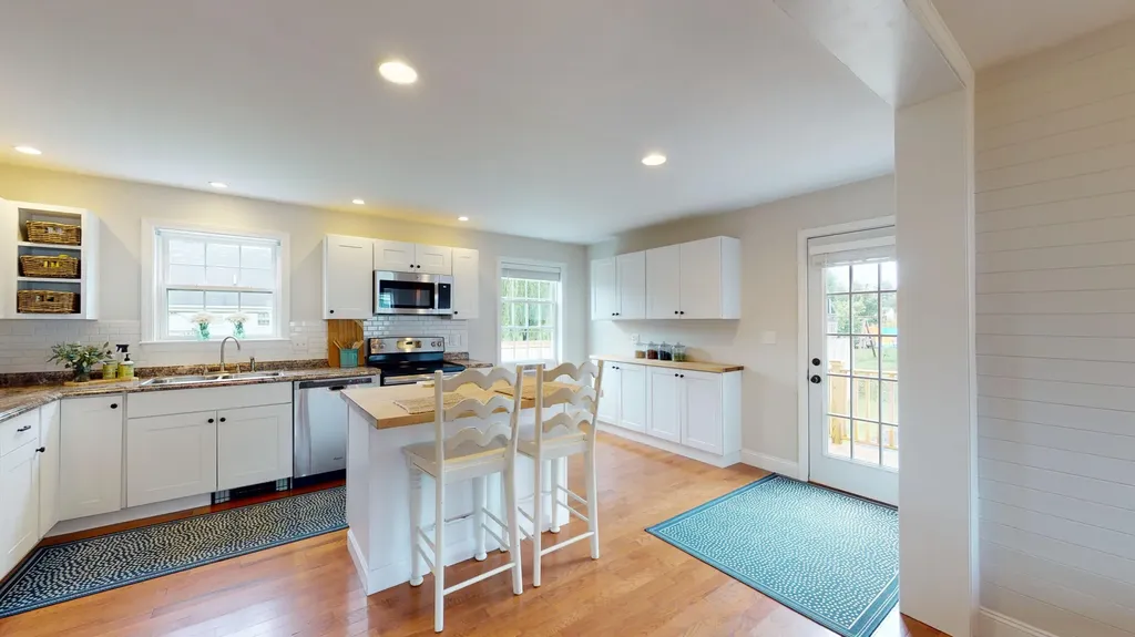 10 Littlefield Street Rockland ME 04841