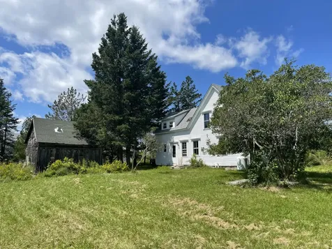 230 Oak Point Road Trenton ME 04605