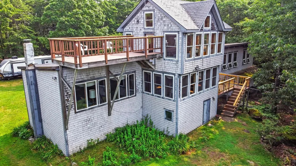 32 Fred Brigham Road Phippsburg ME 04562