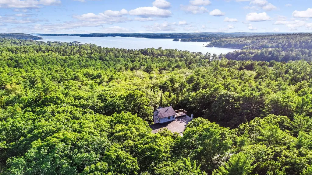 32 Fred Brigham Road Phippsburg ME 04562