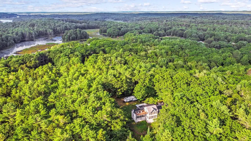 32 Fred Brigham Road Phippsburg ME 04562