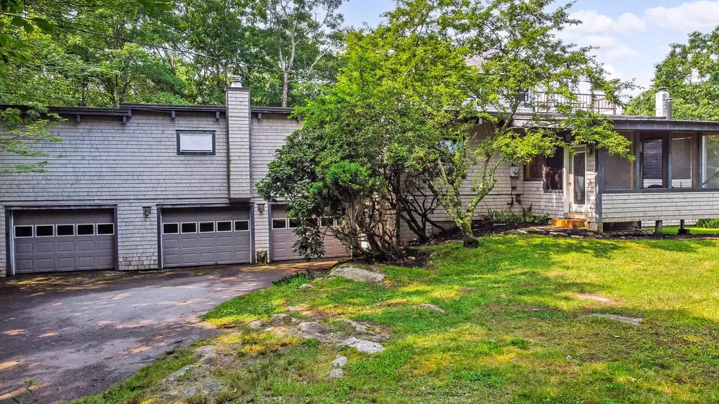 32 Fred Brigham Road Phippsburg ME 04562