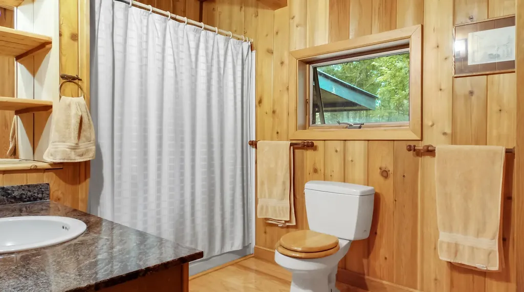 32 Fred Brigham Road Phippsburg ME 04562