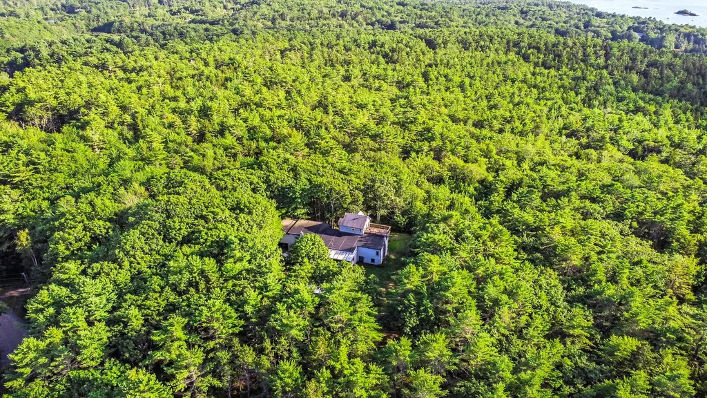 32 Fred Brigham Road Phippsburg ME 04562