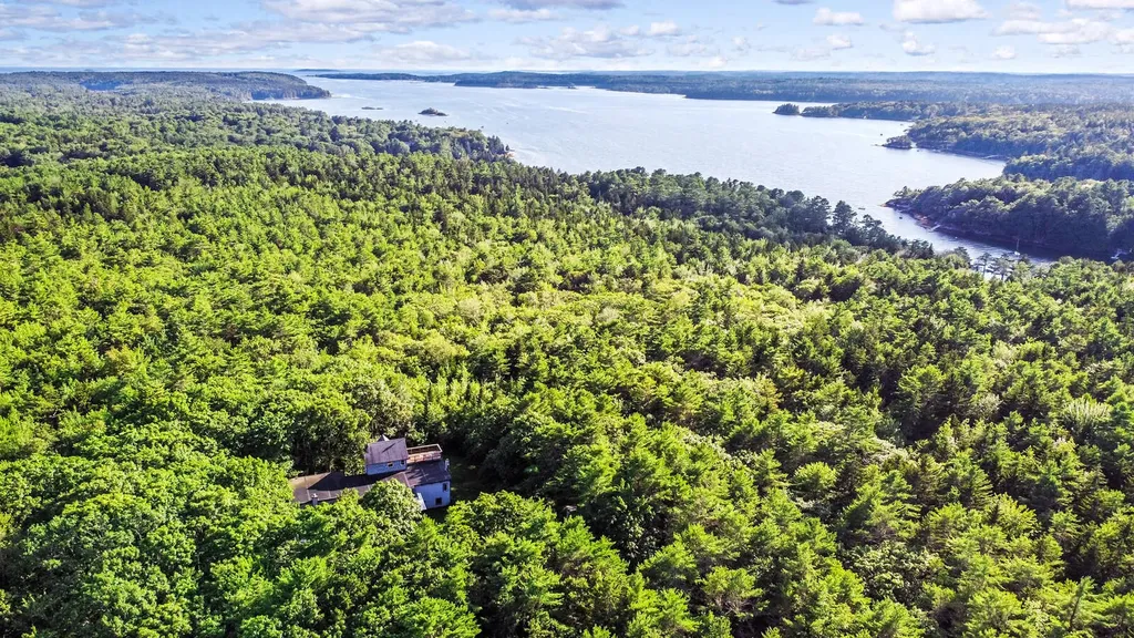 32 Fred Brigham Road Phippsburg ME 04562