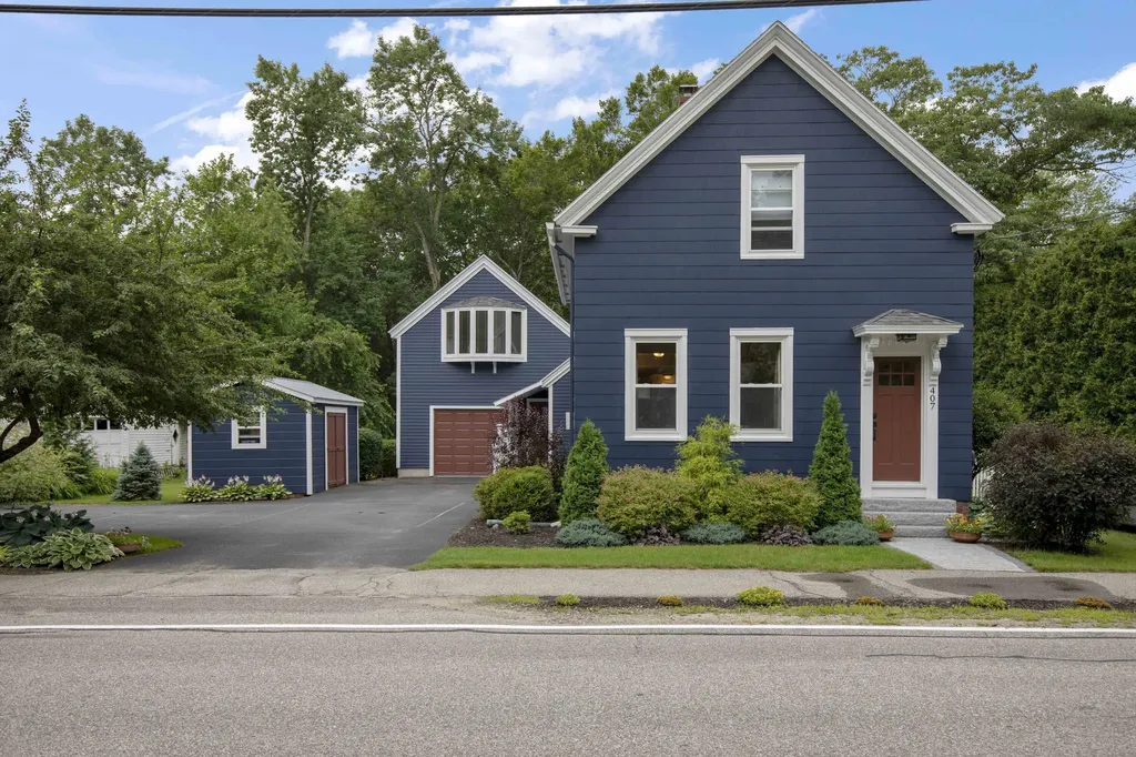 407 Ferry Road Saco ME 04072