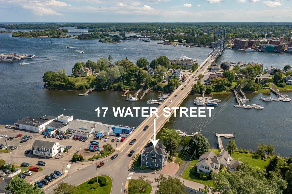 17 Water Street Kittery ME 03904