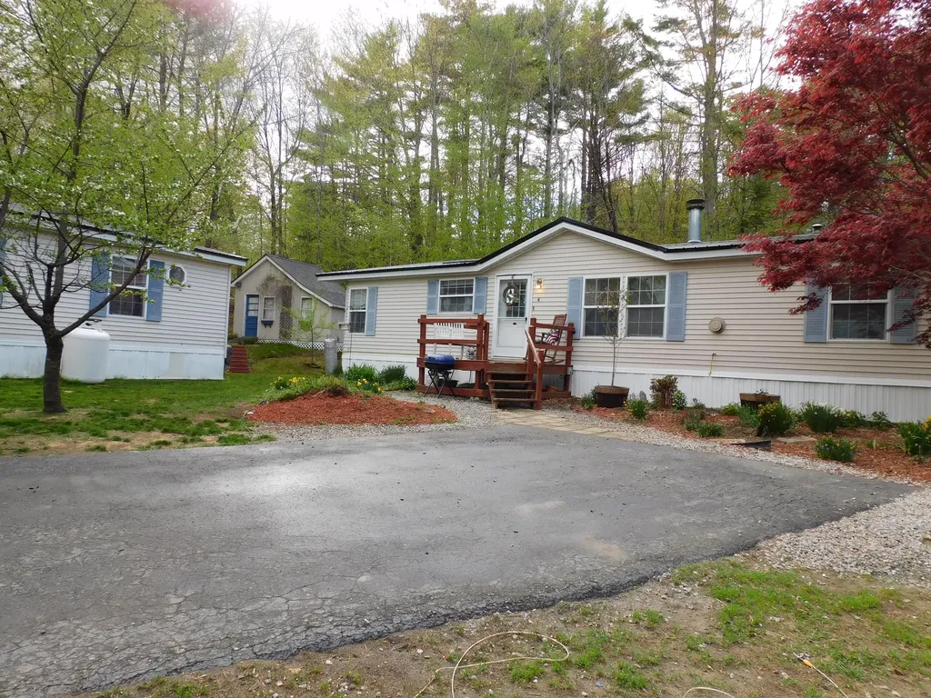 2 & 4 Walker Lane Hartland ME 04943