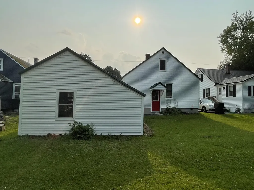 213 Fern Street Bangor ME 04401