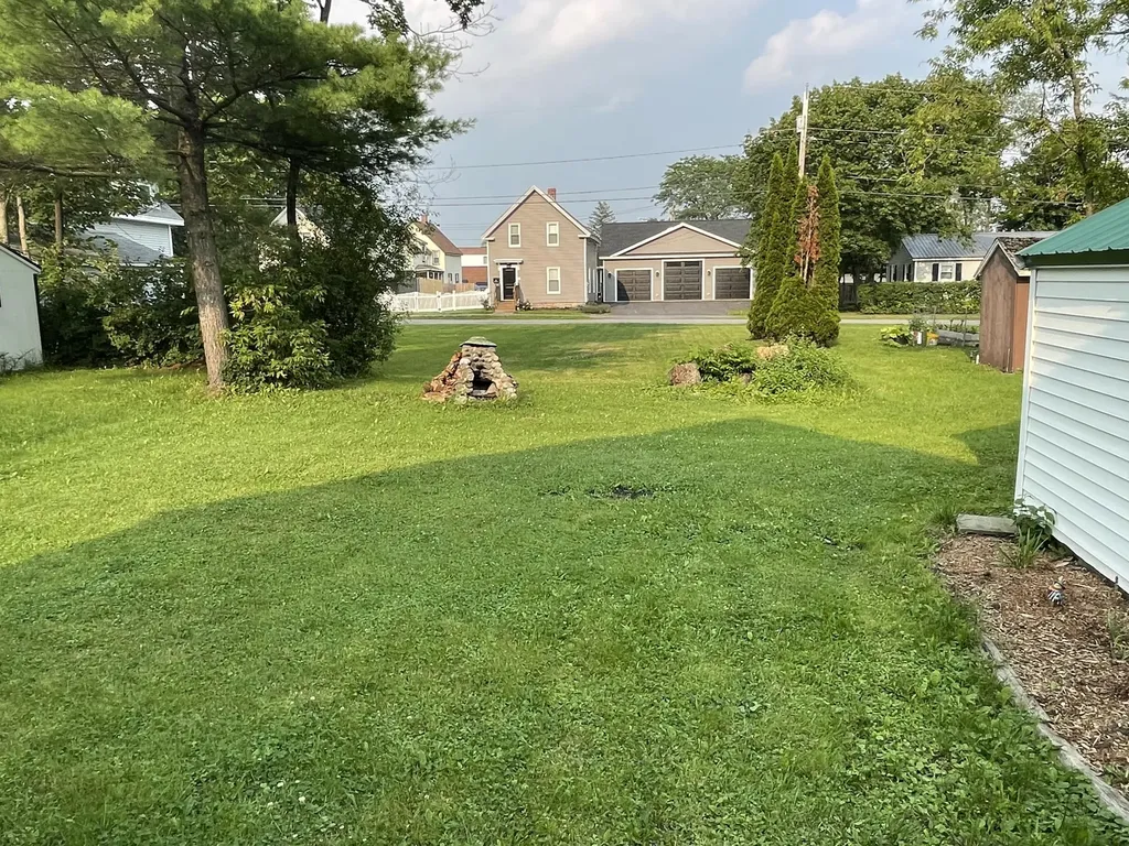 213 Fern Street Bangor ME 04401
