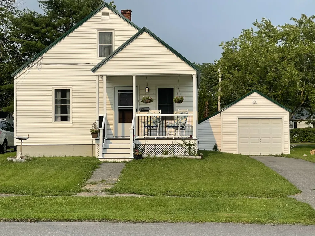 213 Fern Street Bangor ME 04401