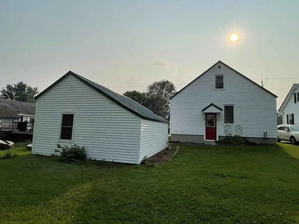 213 Fern Street Bangor ME 04401