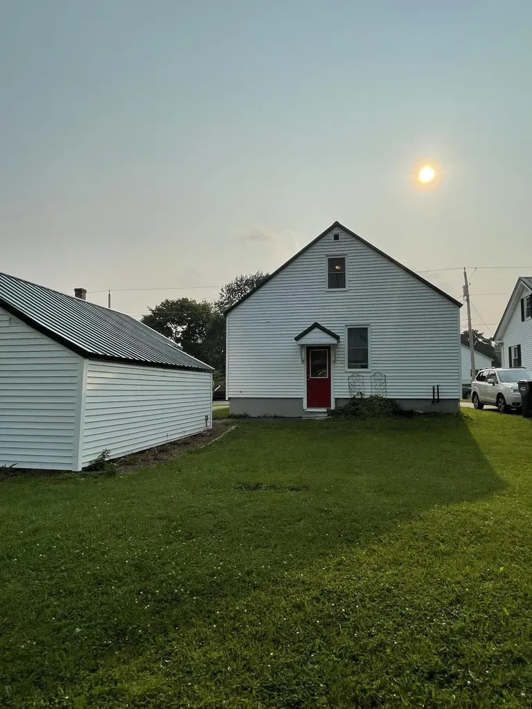 213 Fern Street Bangor ME 04401