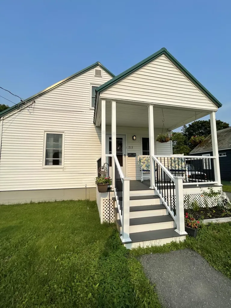 213 Fern Street Bangor ME 04401