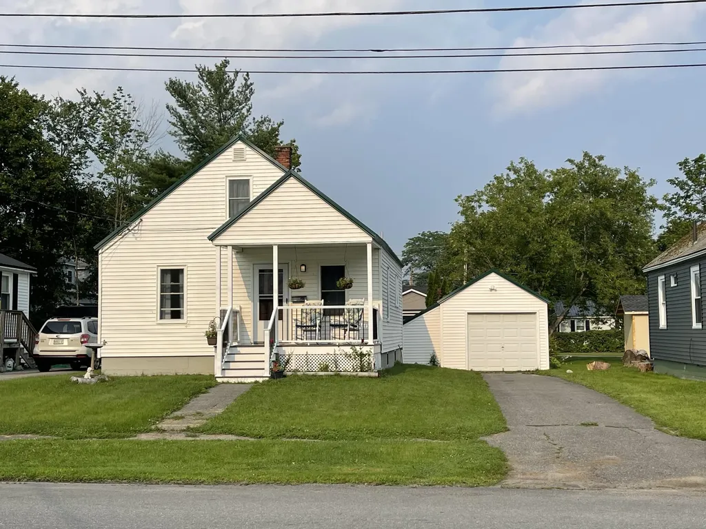 213 Fern Street Bangor ME 04401