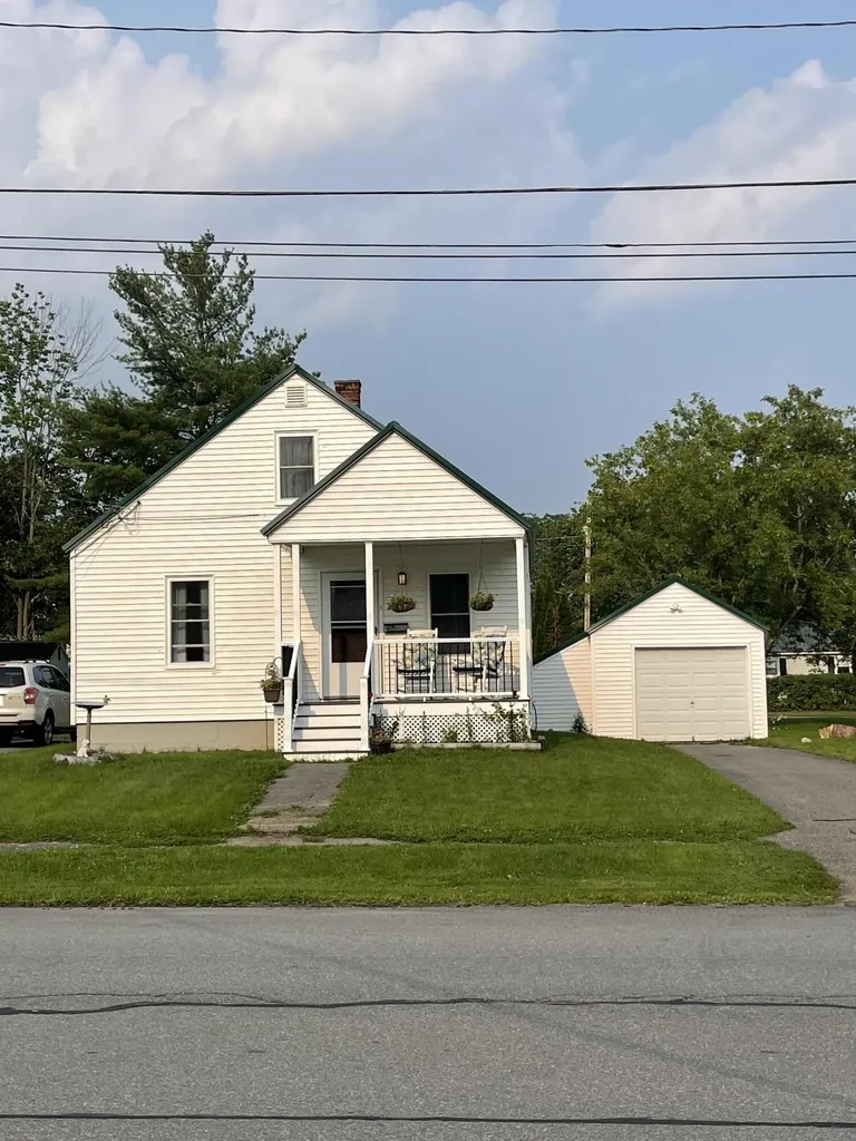 213 Fern Street Bangor ME 04401