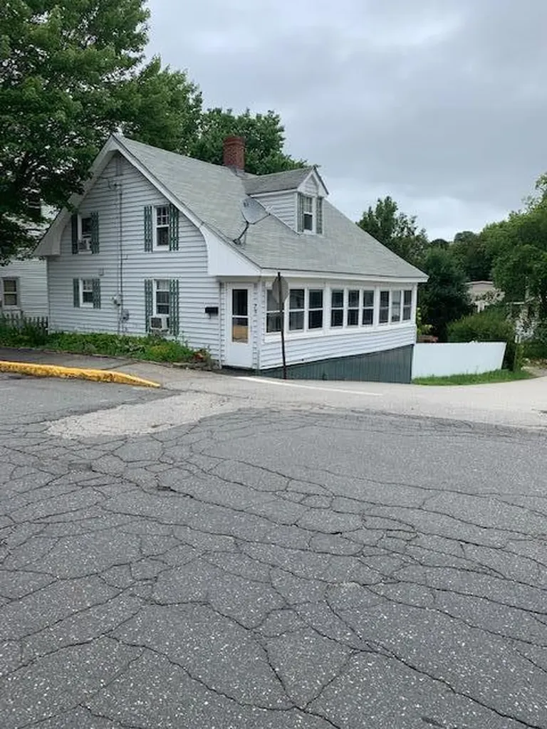 29 Pike Street Biddeford ME 04005