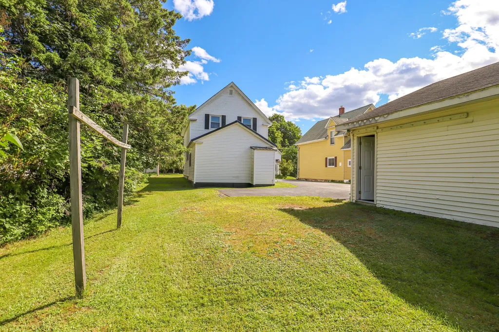 28 Call Road Milford ME 04461