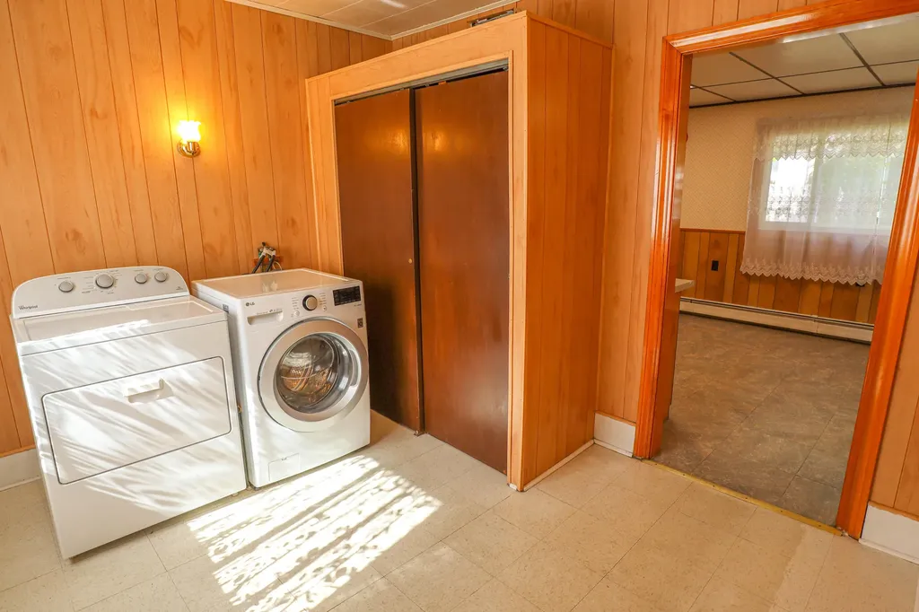 28 Call Road Milford ME 04461