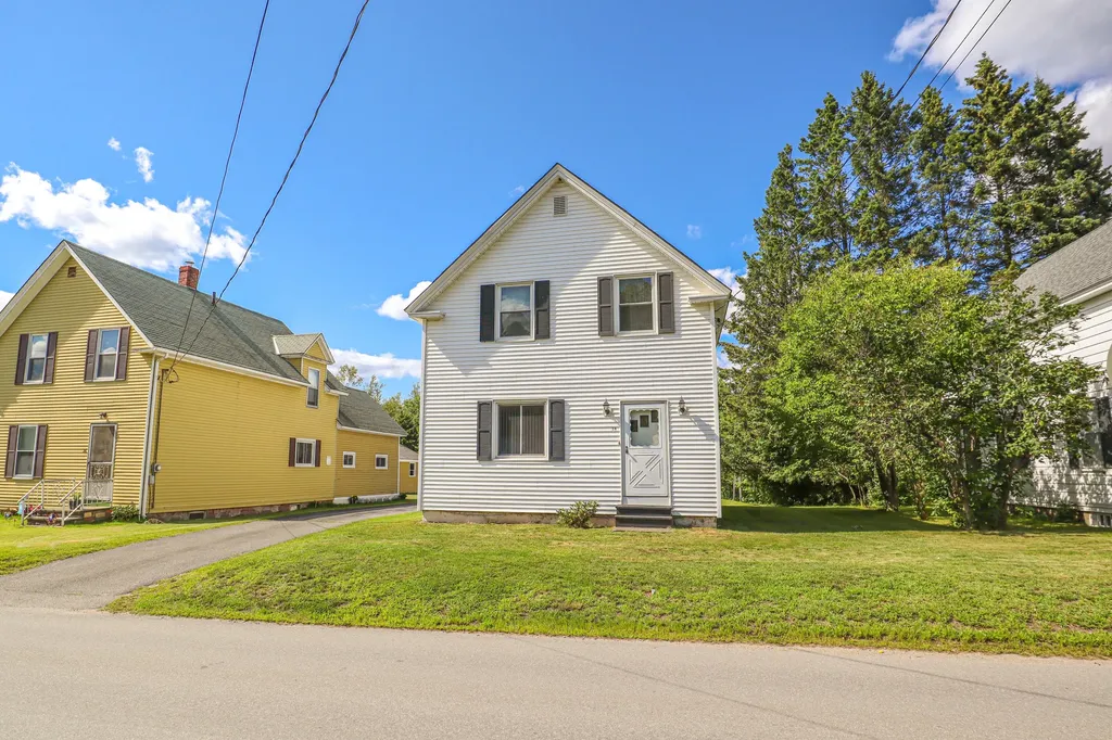 28 Call Road Milford ME 04461