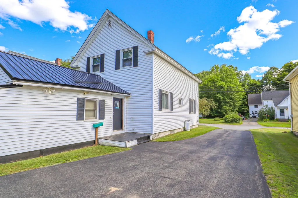 28 Call Road Milford ME 04461