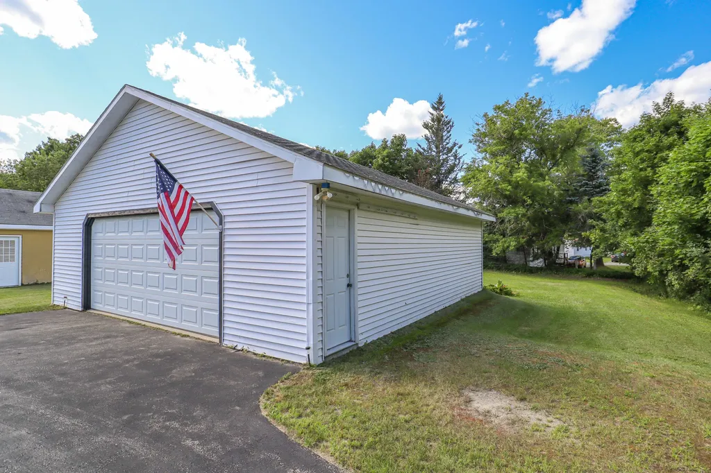 28 Call Road Milford ME 04461