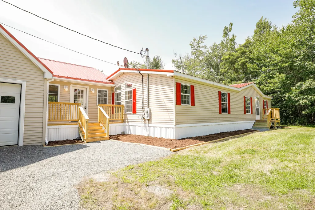 70 Scotts Point Road Clifton ME 04428