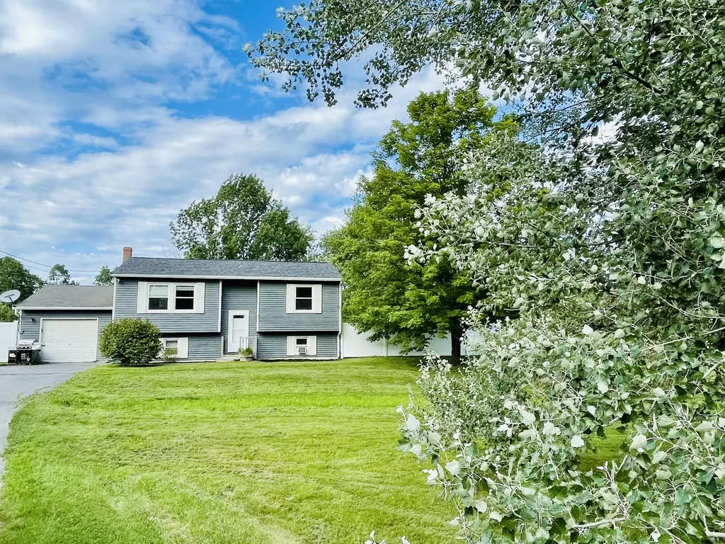 950 River Road Brunswick ME 04011