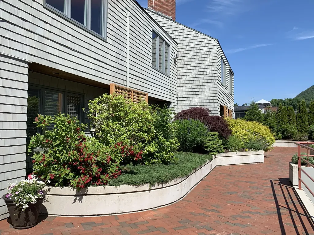 52 Bay View Street Camden ME 04843