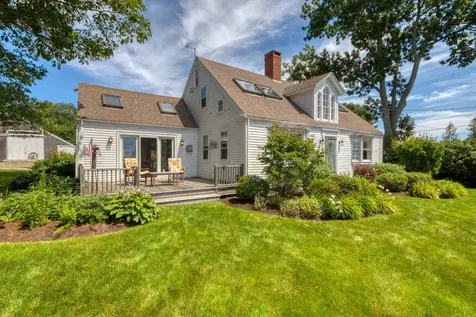 93 Isle Of Springs Road Boothbay ME 04537