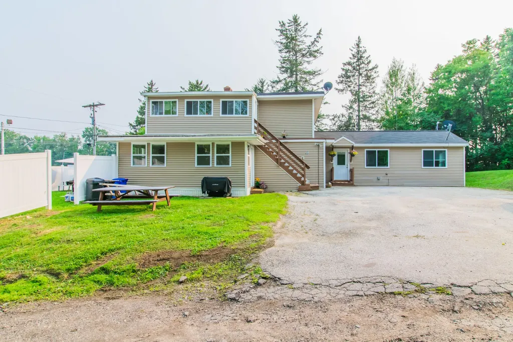 312 Pond Road Lewiston ME 04240