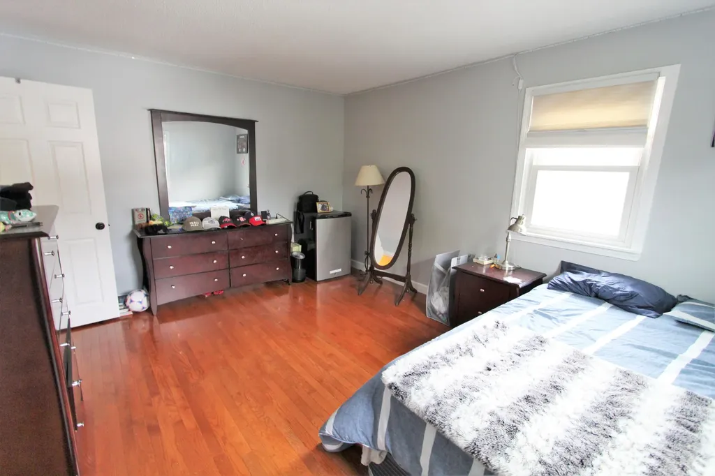 82 Canterbury Road Brewer ME 04412