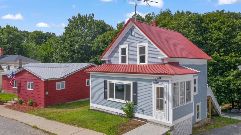 17 State Street Sanford ME 04073