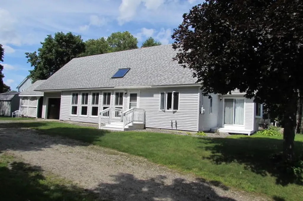 58 Lee Road Lincoln ME 04457