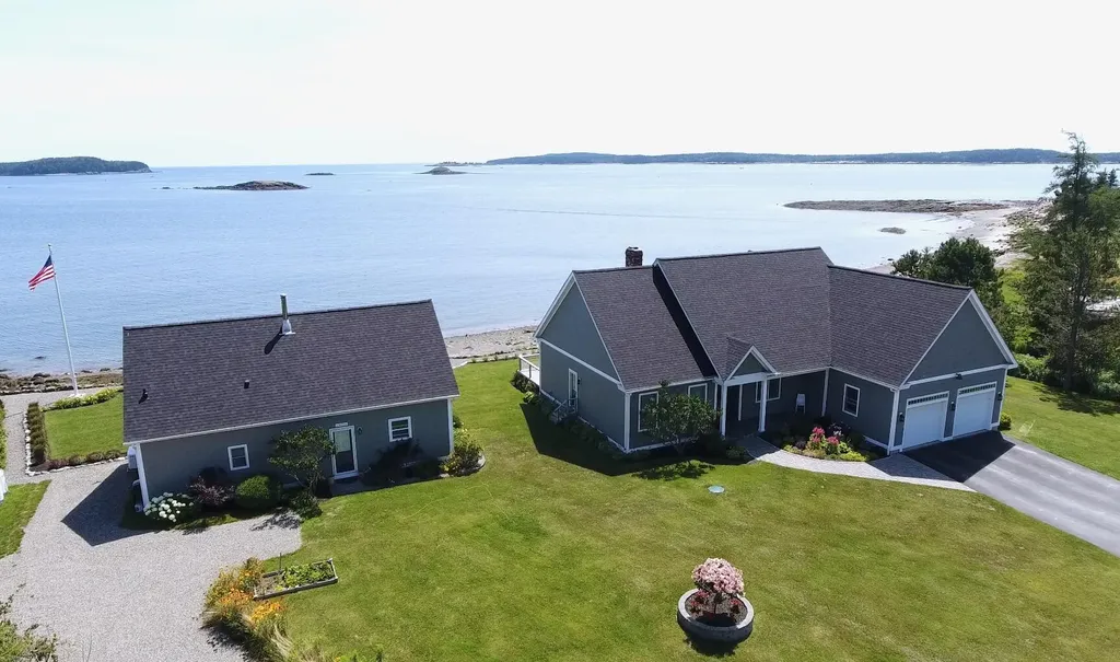 39 Moosabec Shores Jonesport ME 04649
