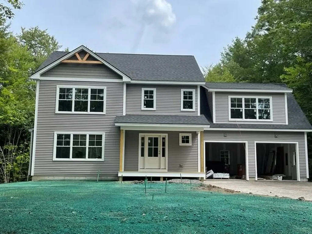 24 Harding Road Gorham ME 04038