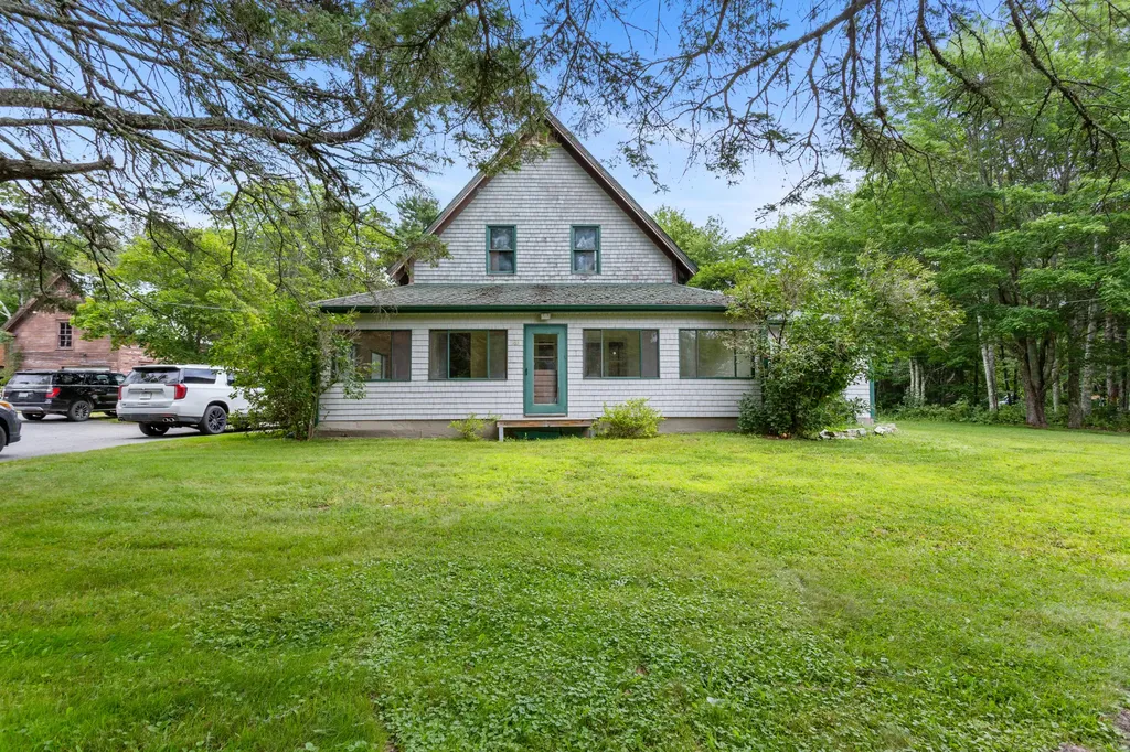 183 Taunton Drive Sullivan ME 04664