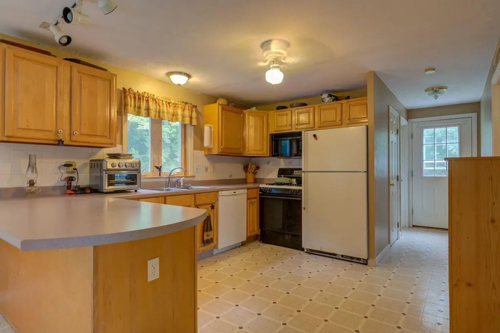 41 Dakota Drive Windham ME 04062