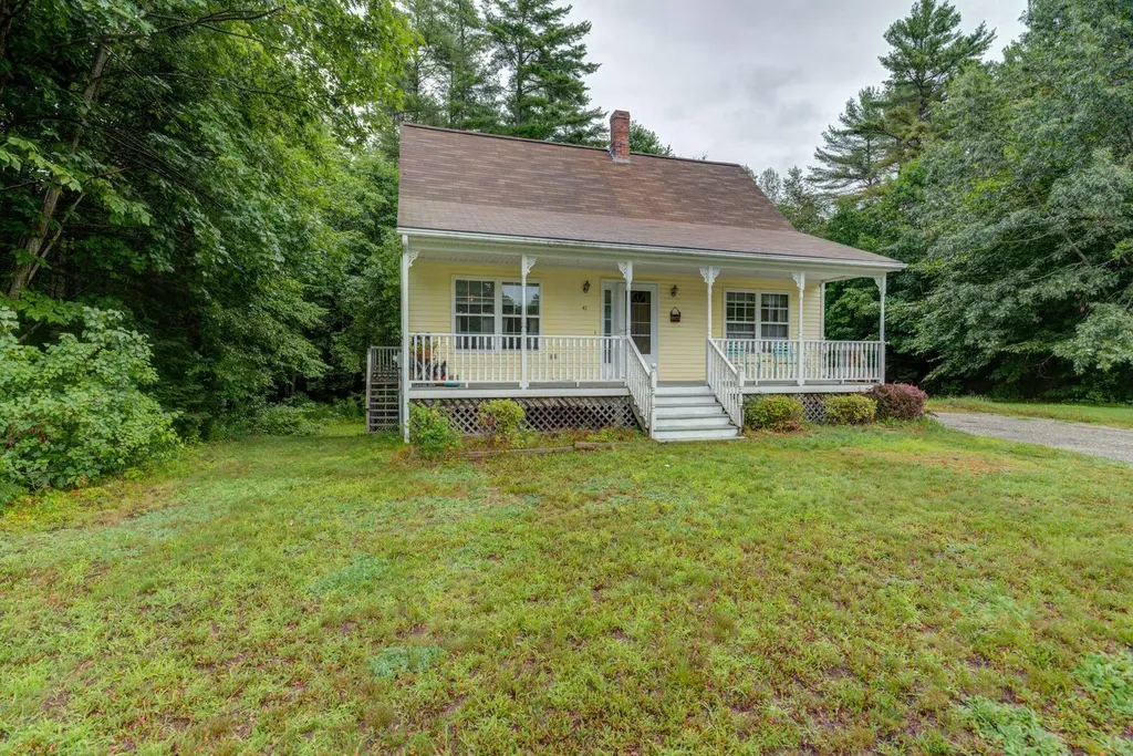 41 Dakota Drive Windham ME 04062