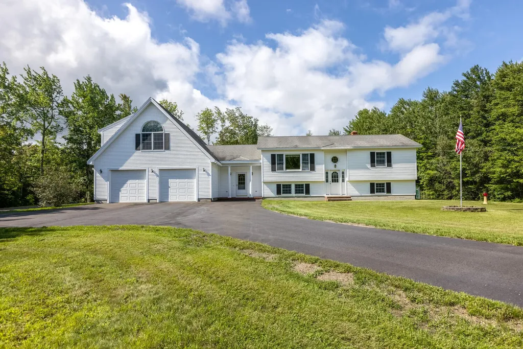 76 Ash Swamp Road Scarborough ME 04074
