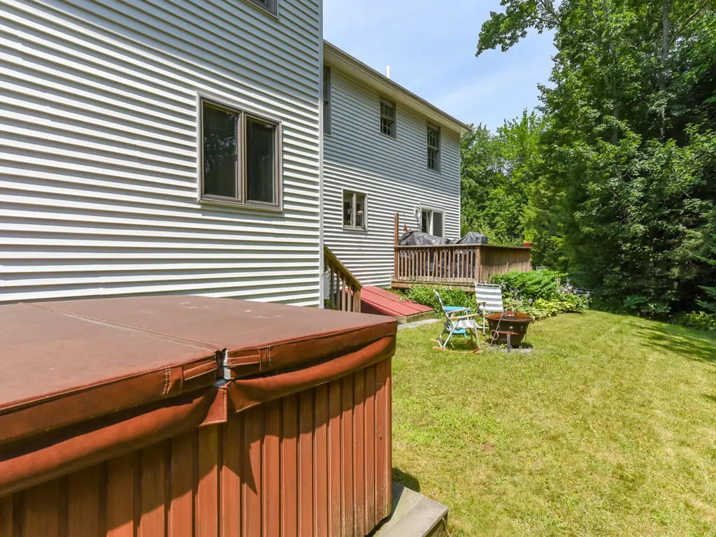 8 Marion Circle Cumberland ME 04102
