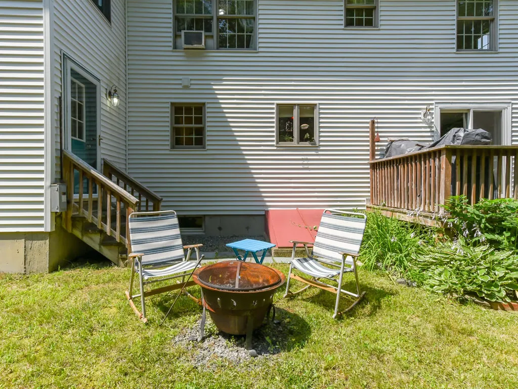 8 Marion Circle Cumberland ME 04102