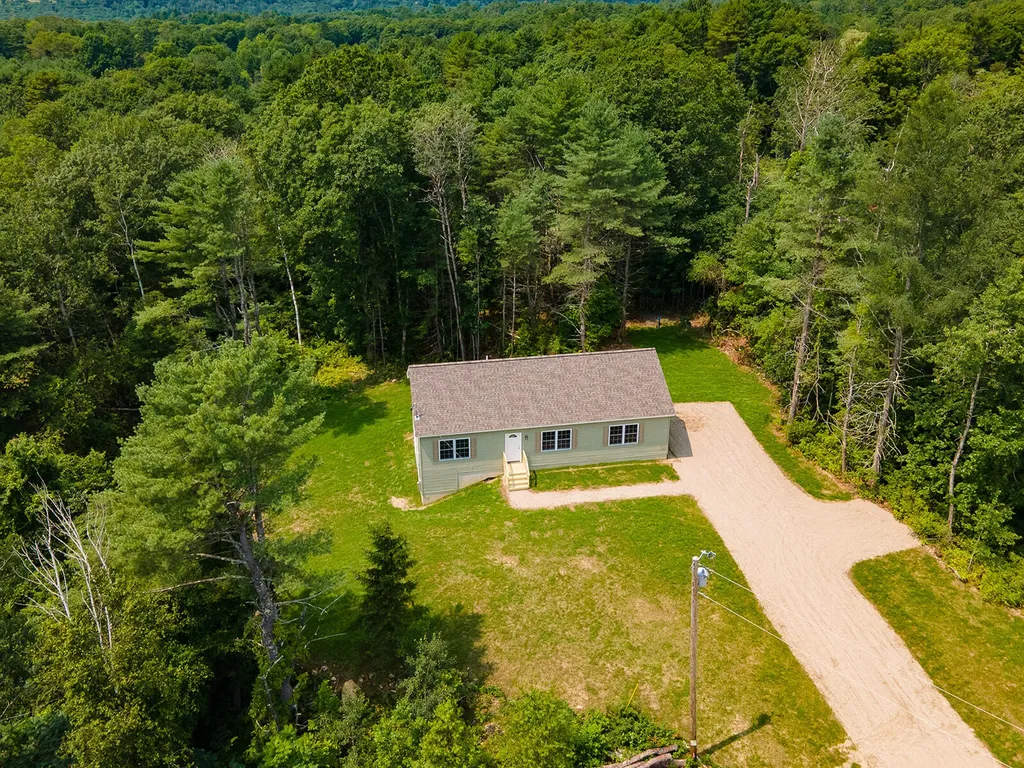 45 Quail Run Warren ME 04864