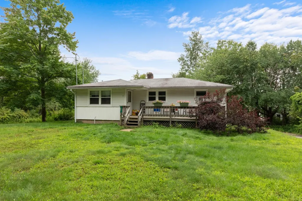 61 Knox Lane Berwick ME 03901