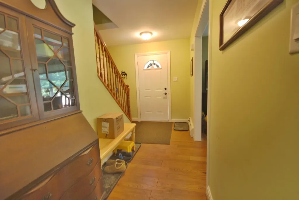 20 Spruce Lane Naples ME 04055