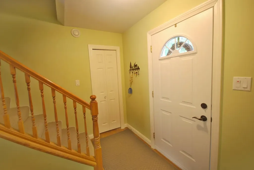 20 Spruce Lane Naples ME 04055