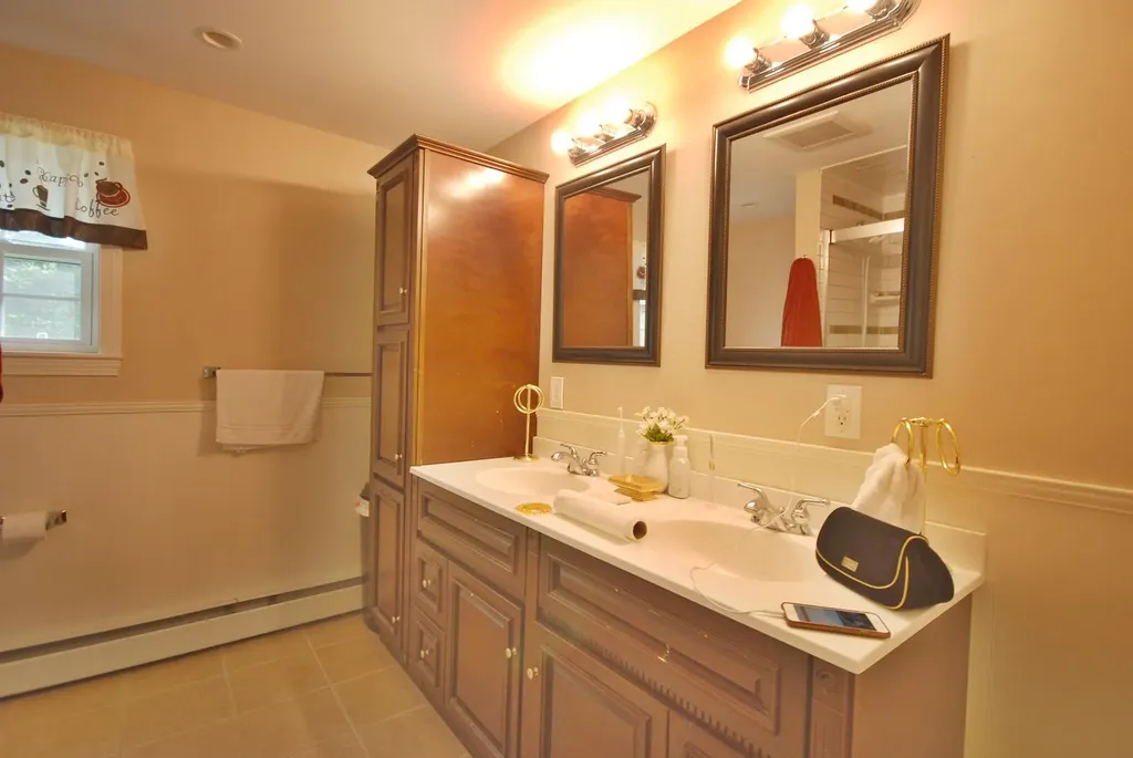 20 Spruce Lane Naples ME 04055