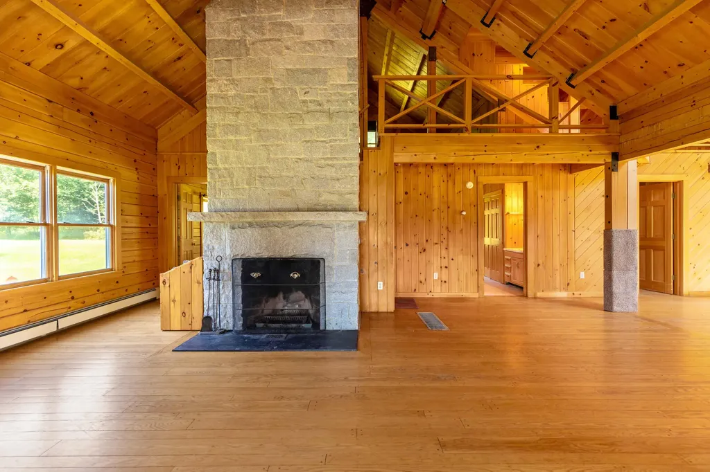 511 Birch Point Road Wiscasset ME 04578