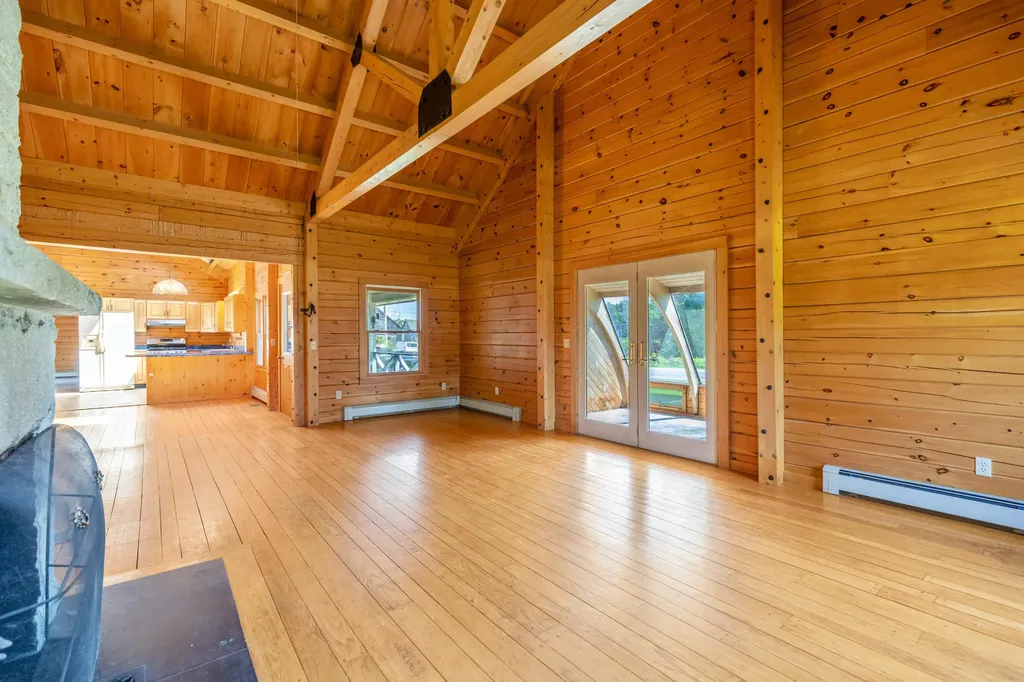 511 Birch Point Road Wiscasset ME 04578